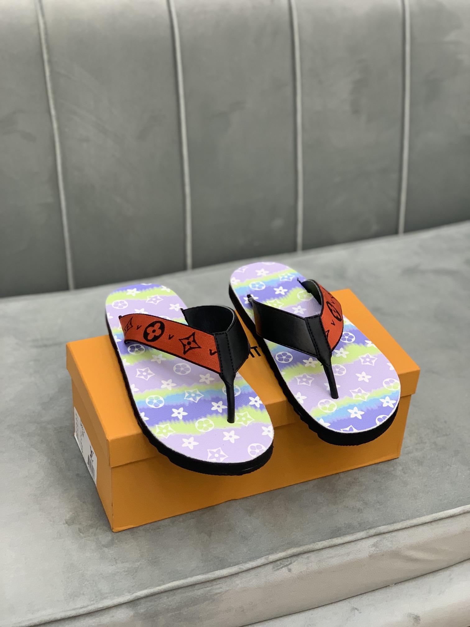 Louis Vuitton Slipper 44 - vstockx