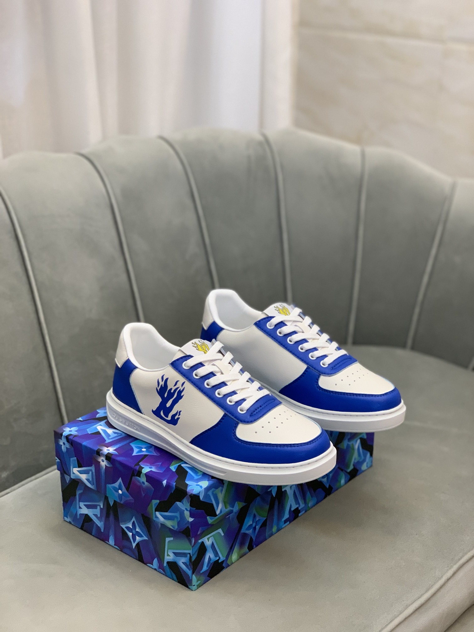 Louis Vuitton Low Top sneaker 7 - vstockx