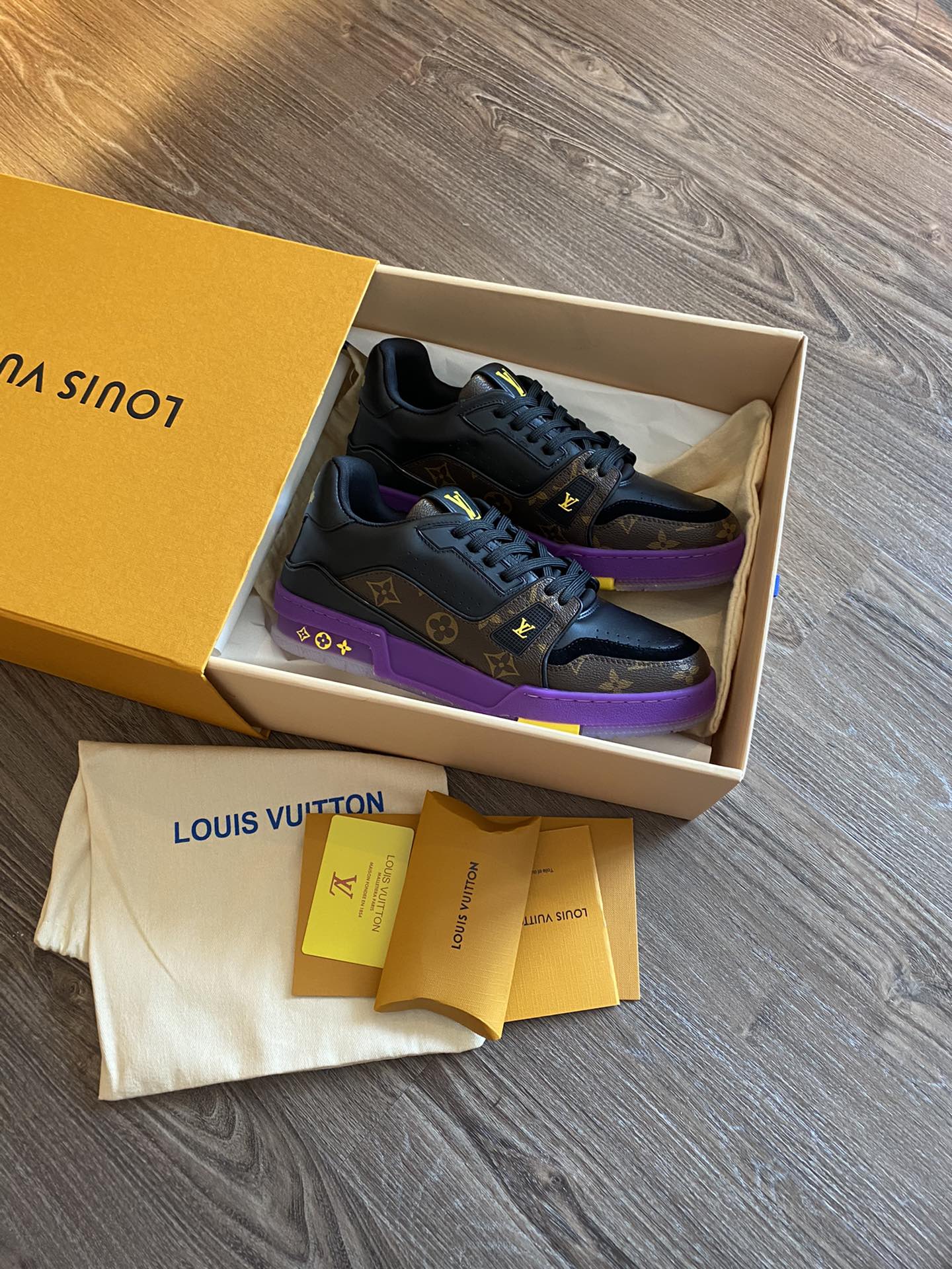 Louis Vuitton LV TRAINERS SNEAKER 9 - vstockx