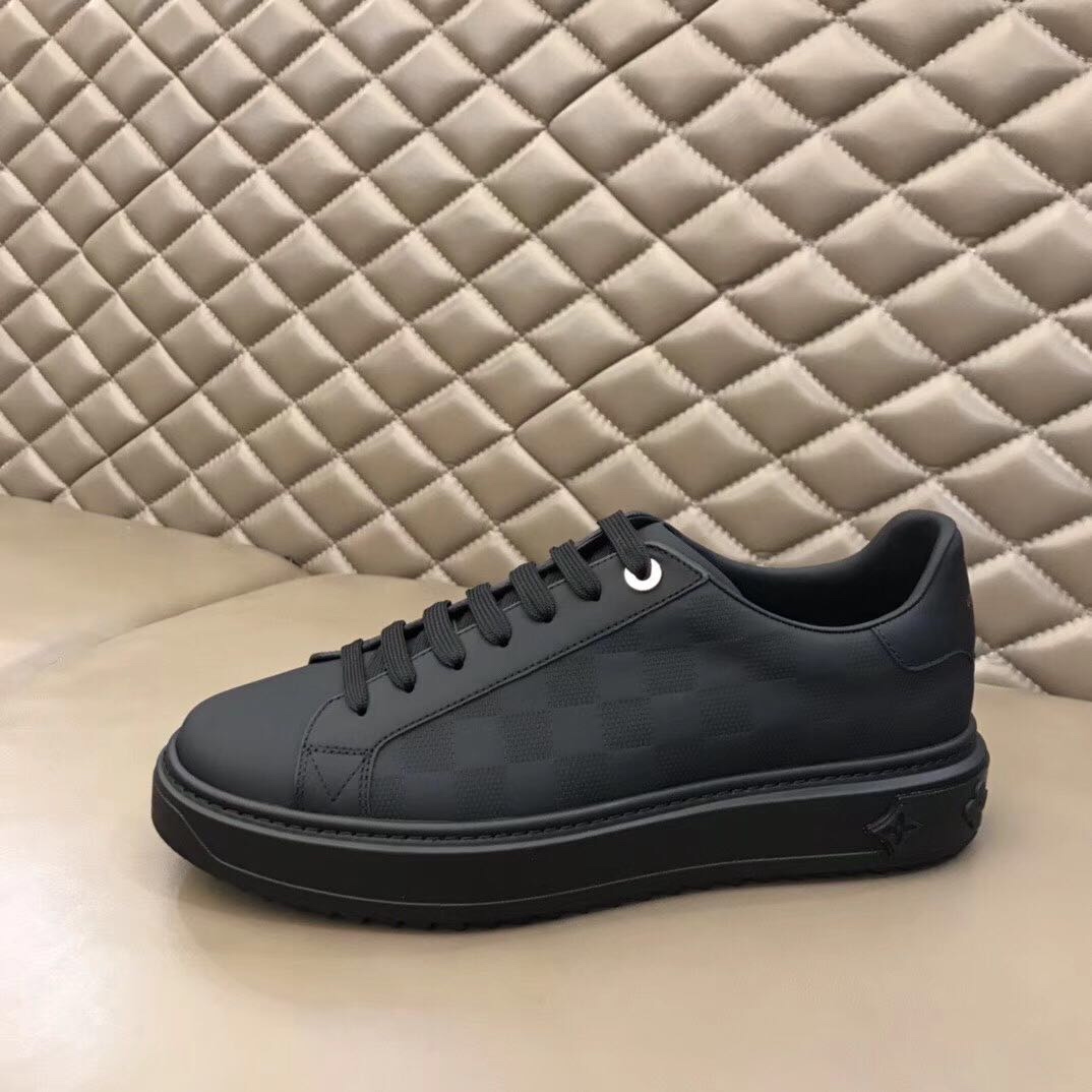 Louis Vuitton Low Top sneaker 51 - vstockx