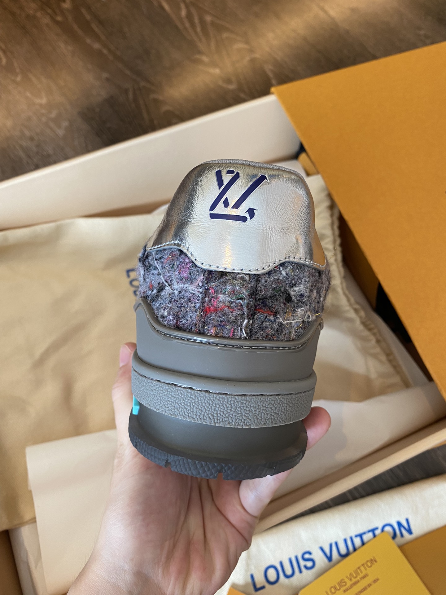Louis Vuitton LV TRAINERS SNEAKER 9 - vstockx