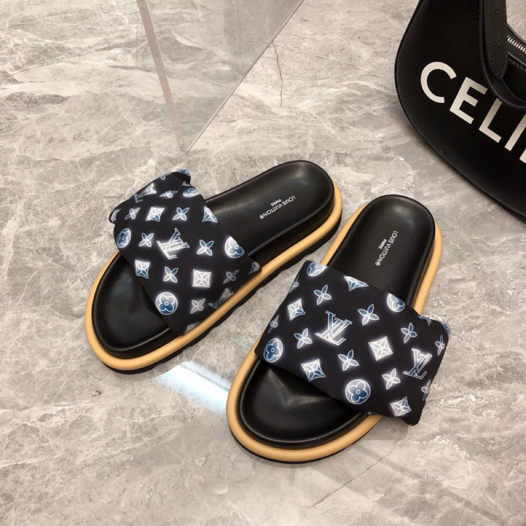 LOUIS VUITTON Nylon Monogram Womens Pool Pillow Comfort Mules 40 Navy Blue - vstockx