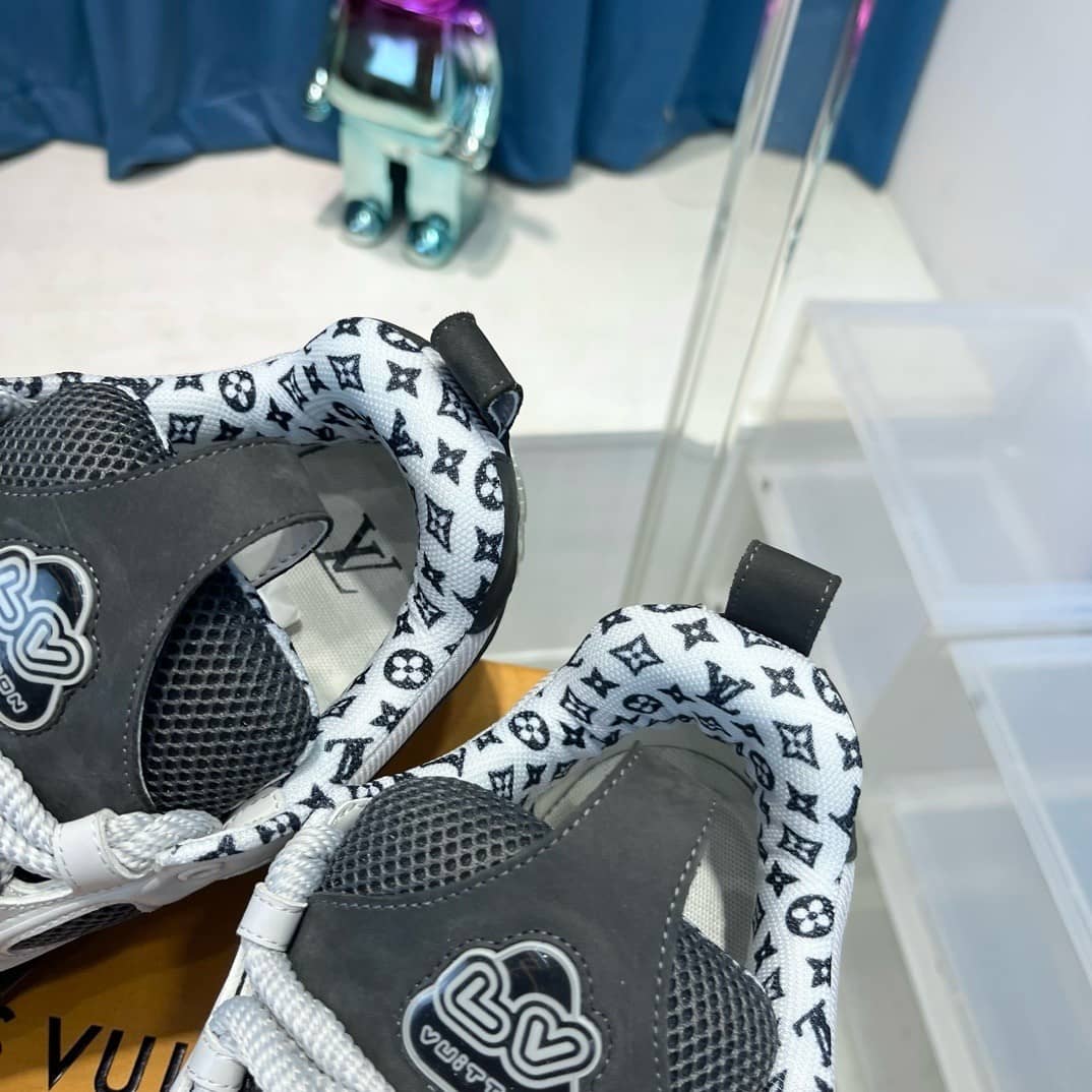 Louis Vuitton LV Skate Sneaker Grey White - vstockx