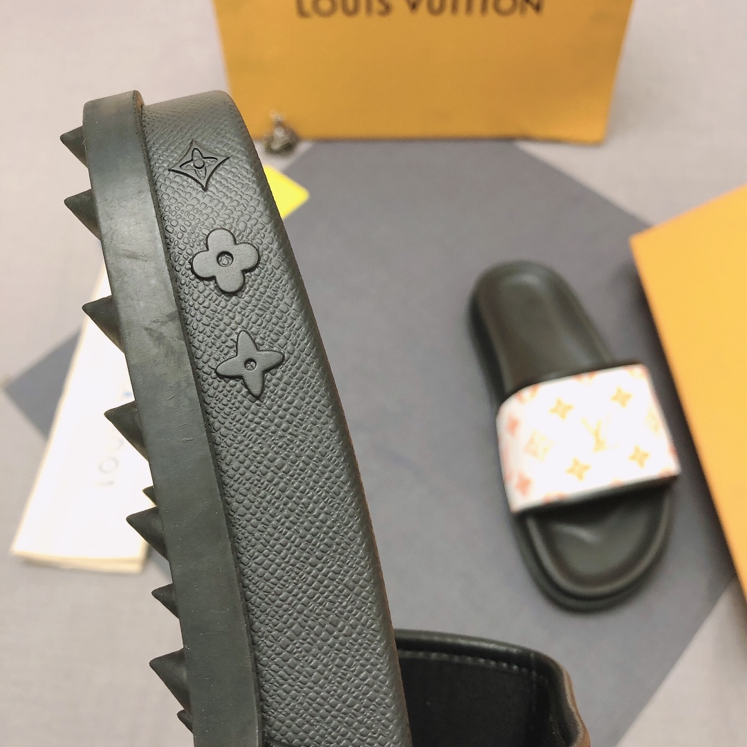 Louis Vuitton Slipper 104 - vstockx