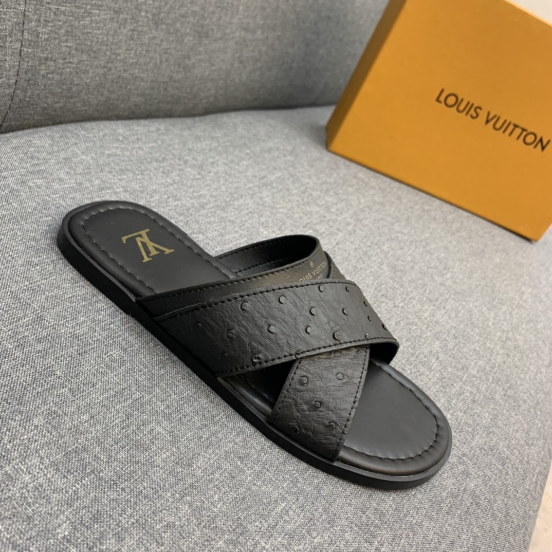 Louis Vuitton Slipper 136 - vstockx