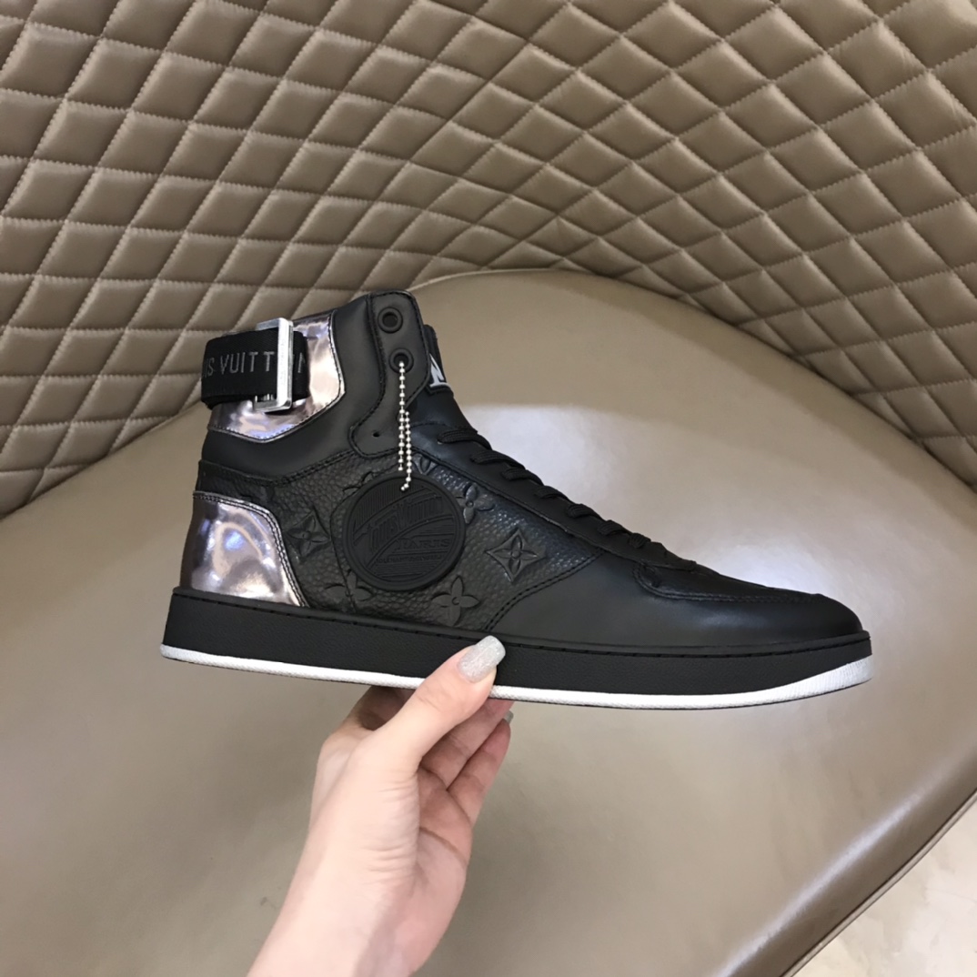 Louis Vuitton Rivoli sneaker 2 - vstockx