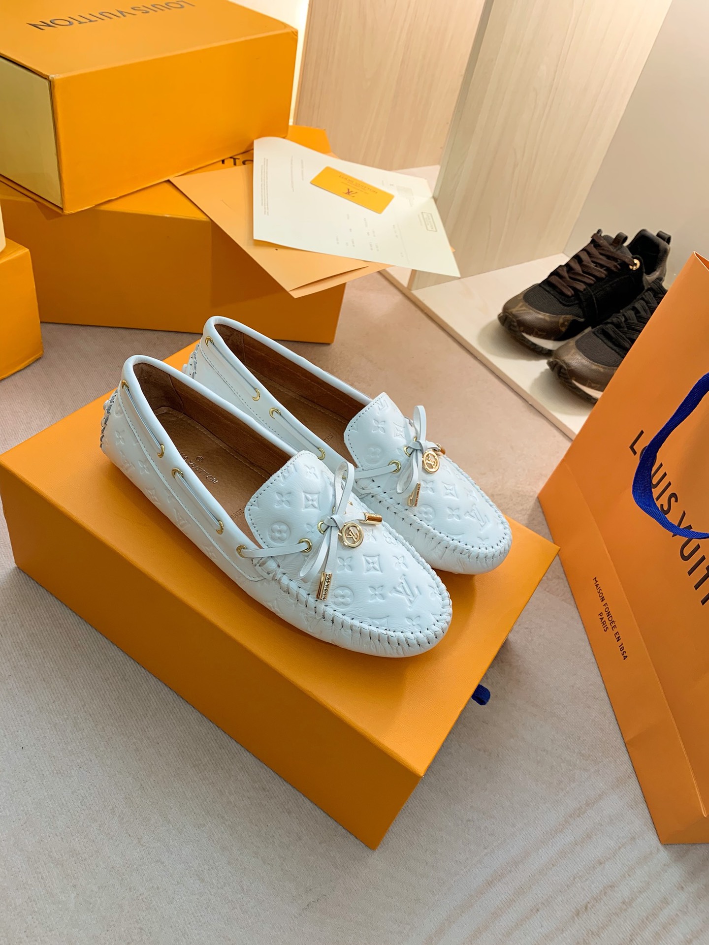 Louis Vuitton GLORIA FLAT LOAFERS WOMEN 11 - vstockx