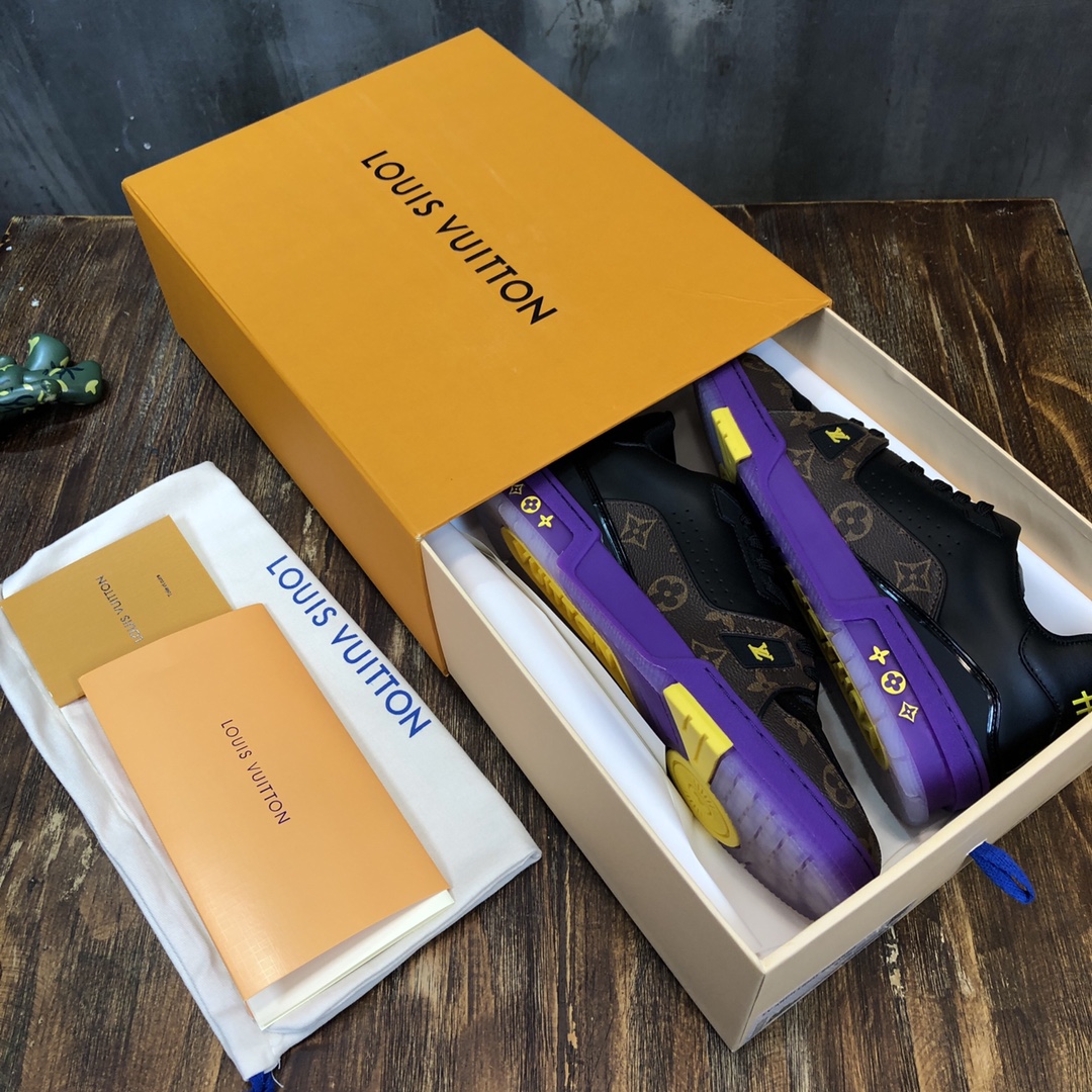 Louis Vuitton Trainer Sneakers 61 - vstockx