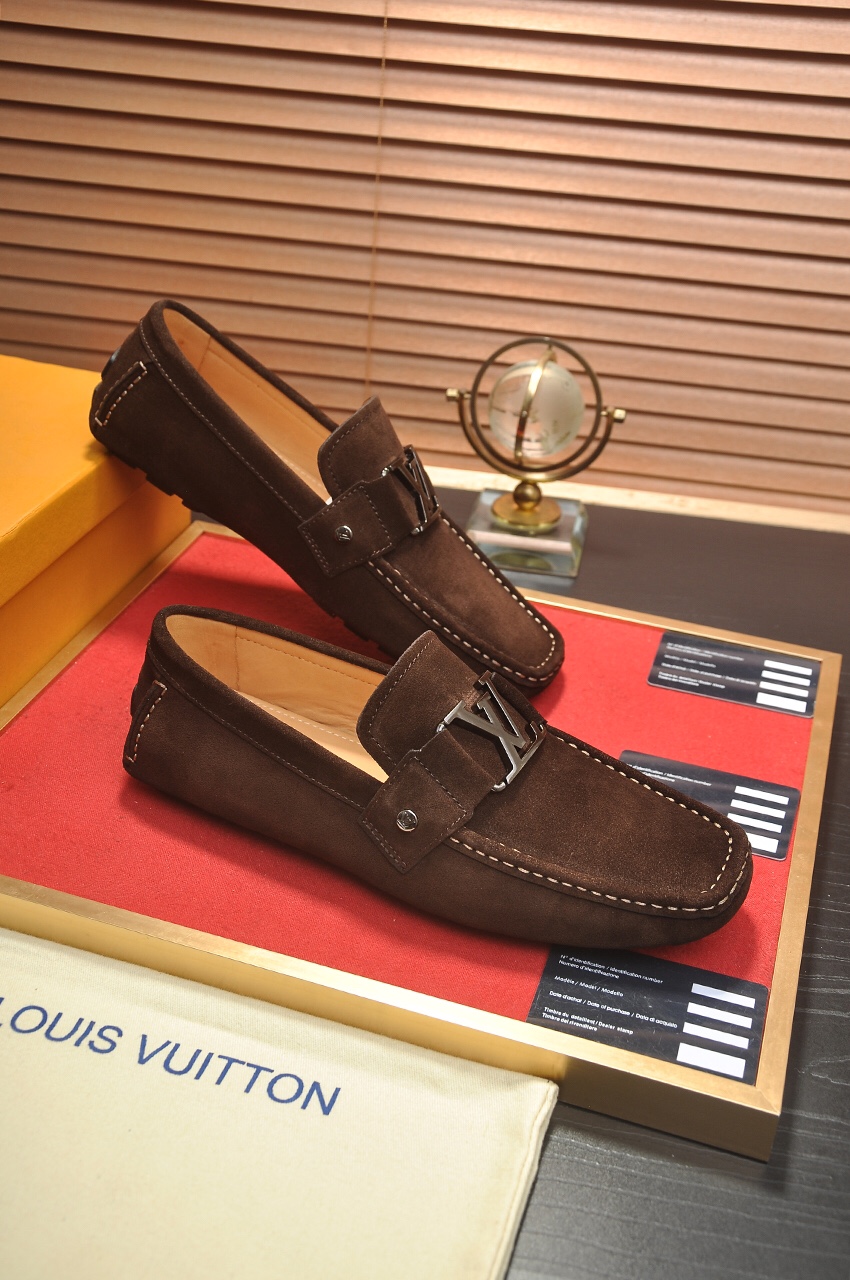 Louis Vuitton Leather Boots 37 - vstockx