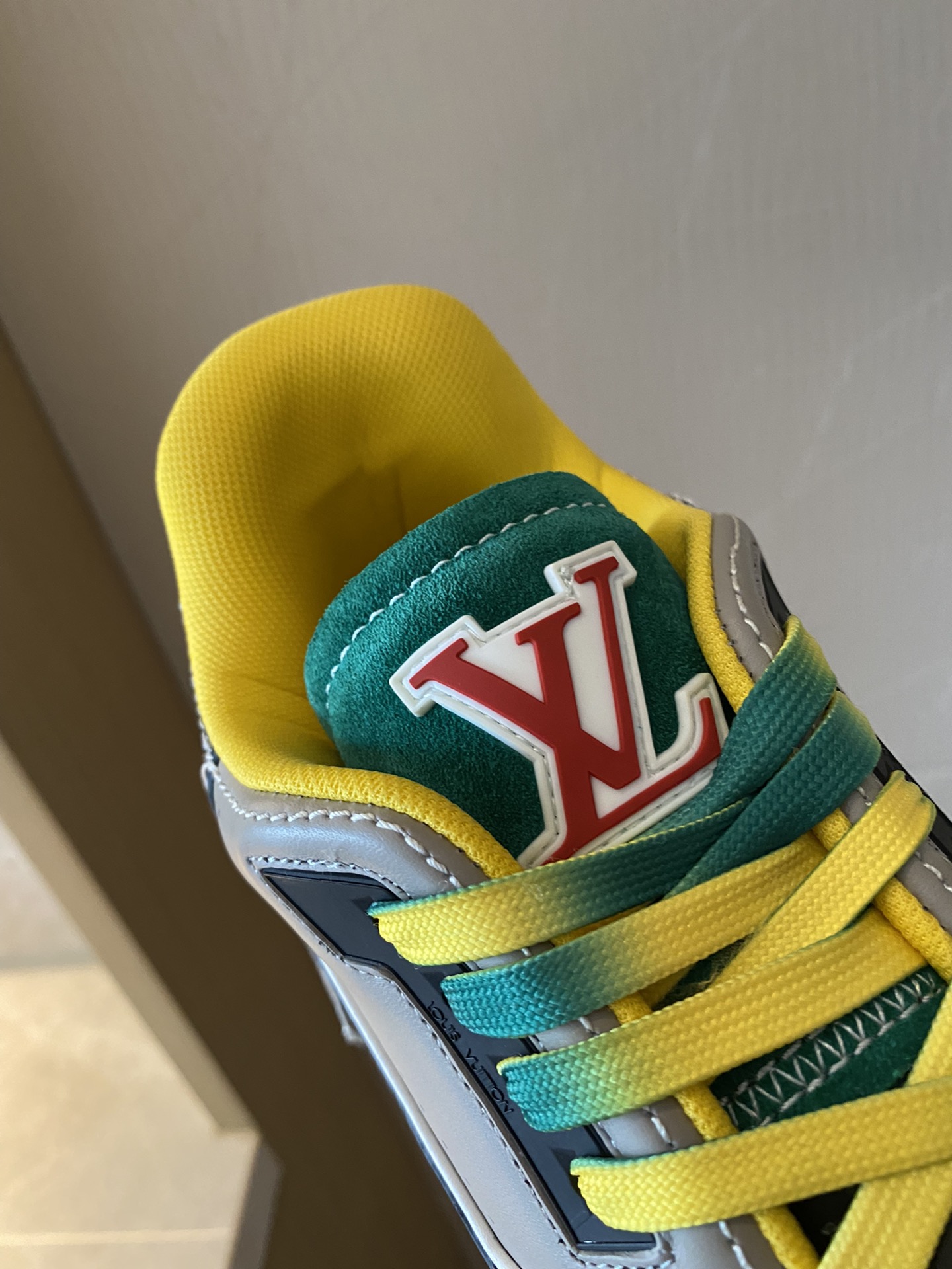 Louis Vuitton LV TRAINERS SNEAKER 9 - vstockx