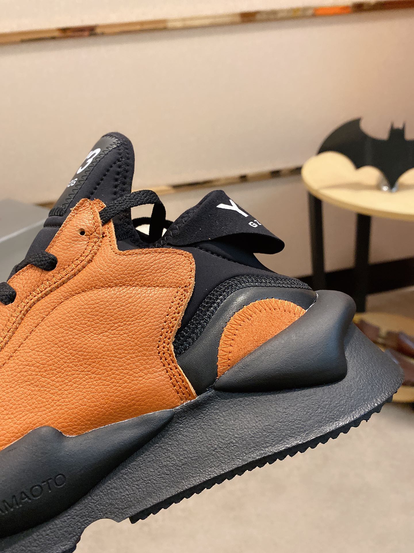 Y-3 Kaiwa Lace-Up Sneakers 41 - vstockx