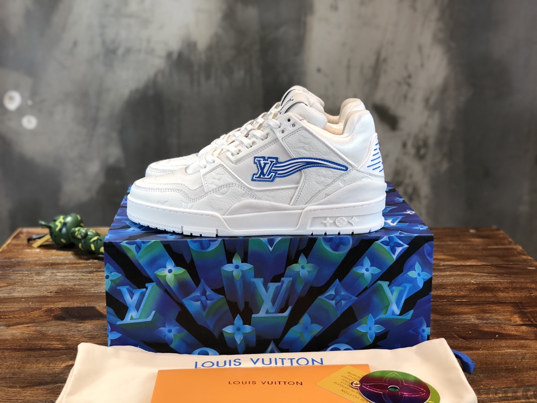 Louis Vuitton Trainer Sneakers 9 - vstockx