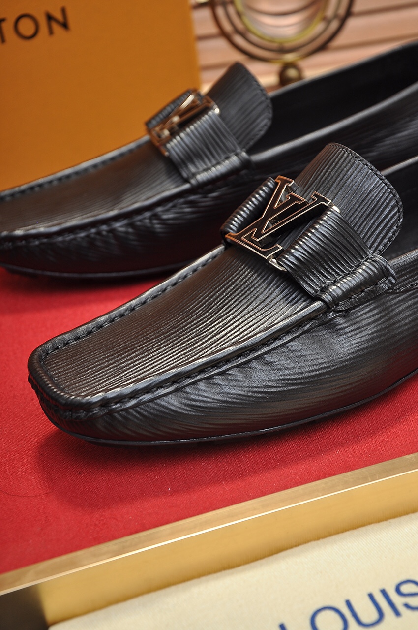 Louis Vuitton Leather Boots 1 - vstockx