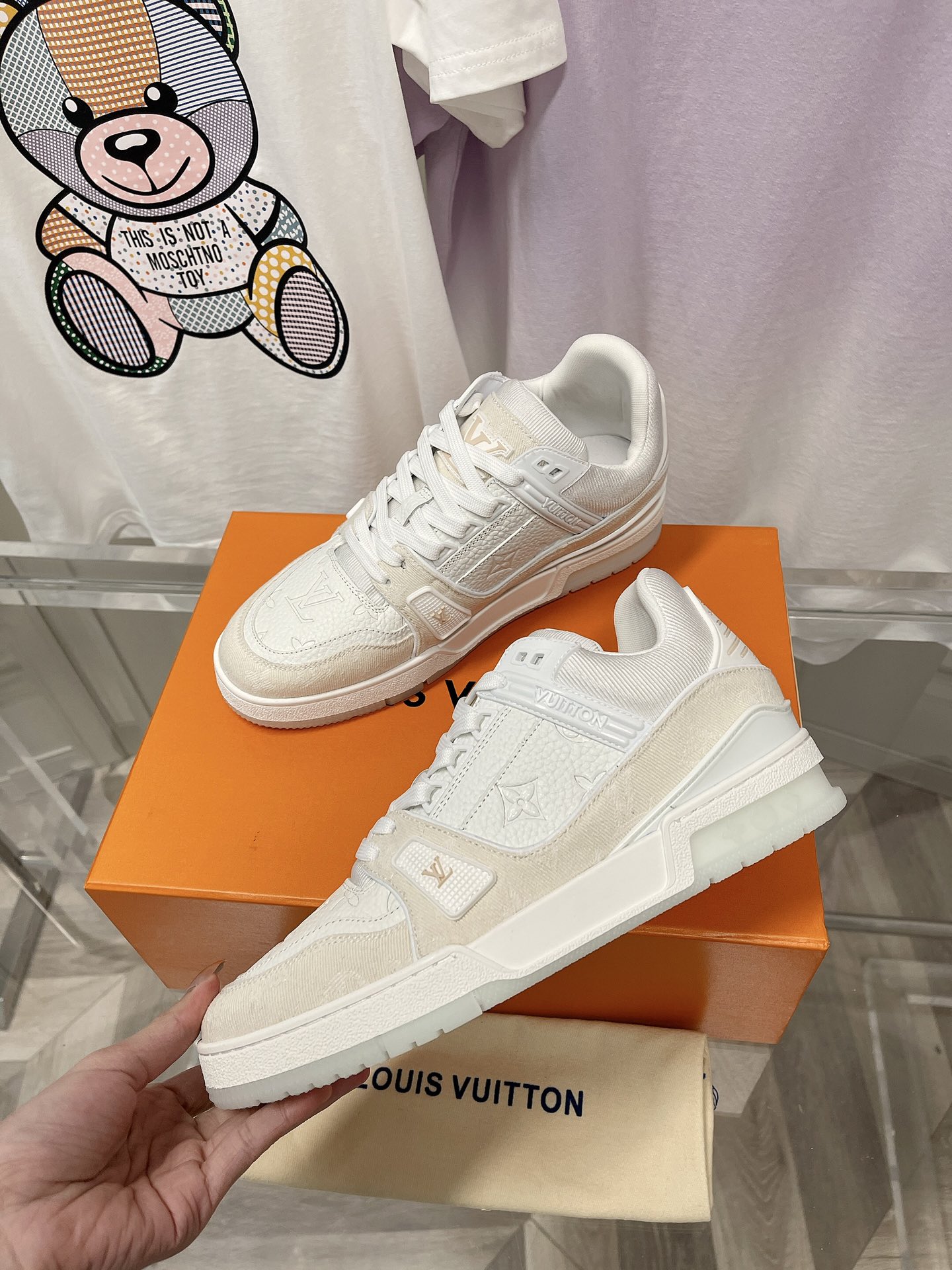 Louis Vuitton LV TRAINERS SNEAKER 2 - vstockx