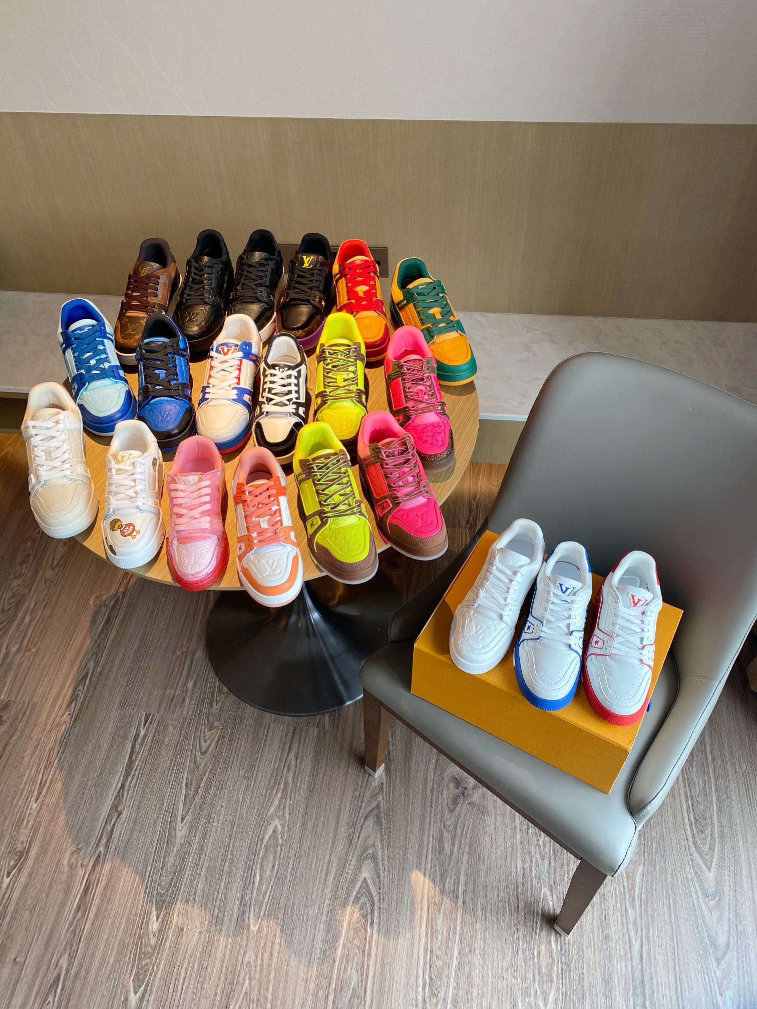 Louis Vuitton LV TRAINERS SNEAKER 9 - vstockx