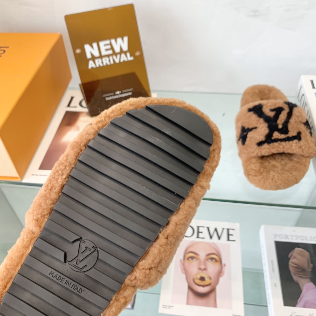 Louis Vuitton GLORIA FLAT LOAFERS WOMEN 12 - vstockx