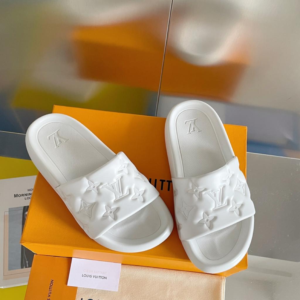 Louis Vuitton Waterfront sandals white - vstockx