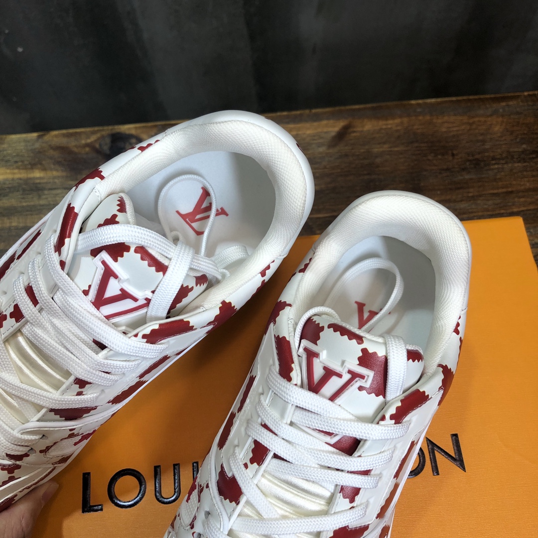 Louis Vuitton Trainer Sneakers 53 - vstockx