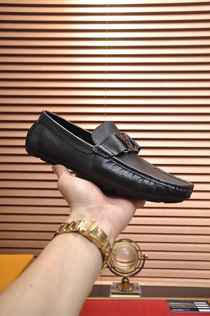 Louis Vuitton Leather Boots 1 - vstockx