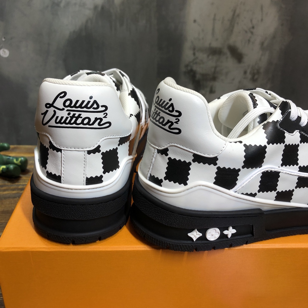 Louis Vuitton Trainer Sneakers 52 - vstockx