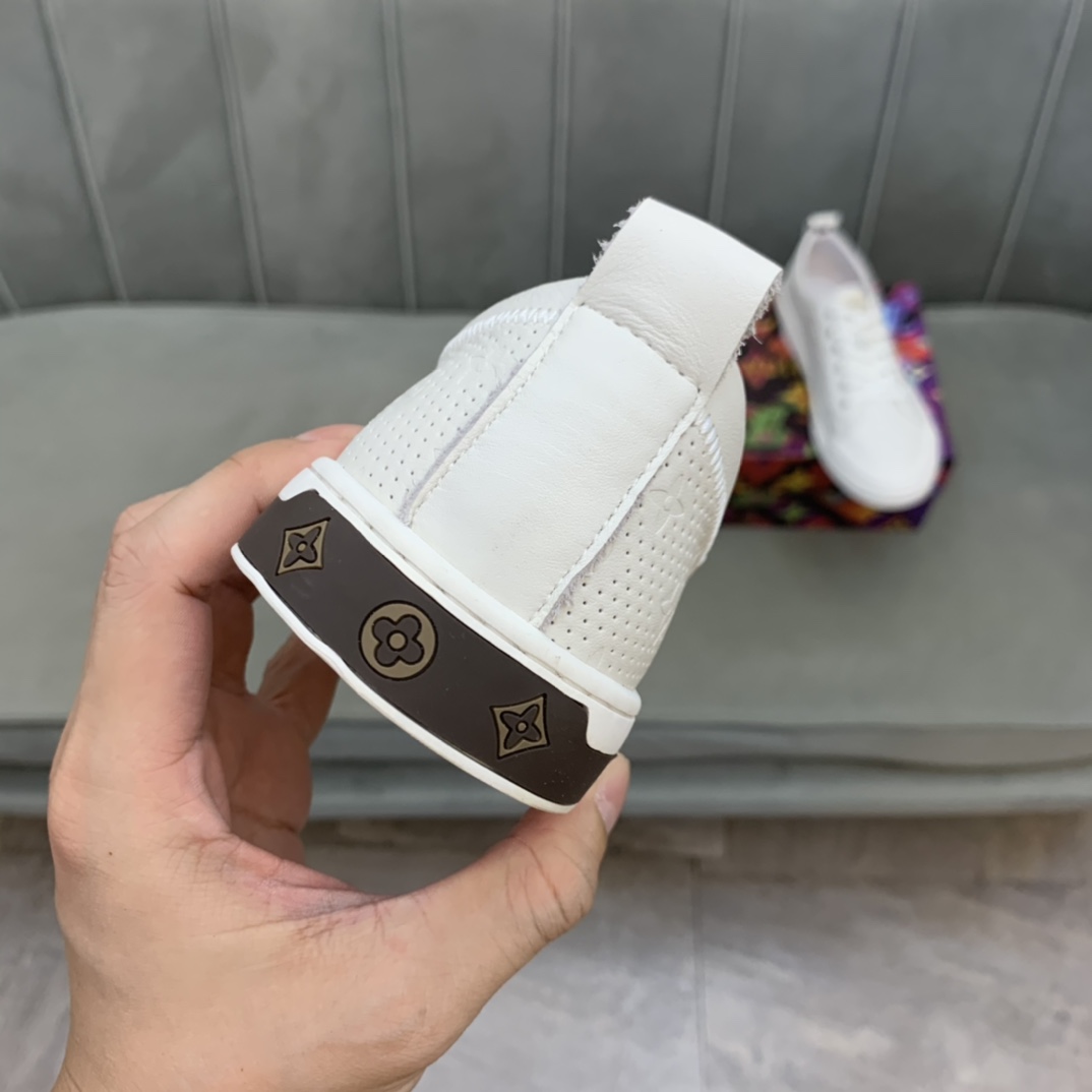 Louis Vuitton Low Top sneaker 14 - vstockx