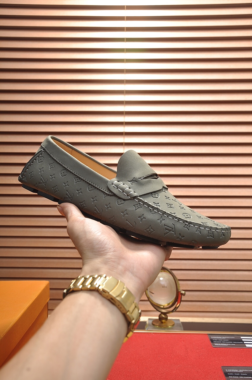 Louis Vuitton Leather Boots 25 - vstockx