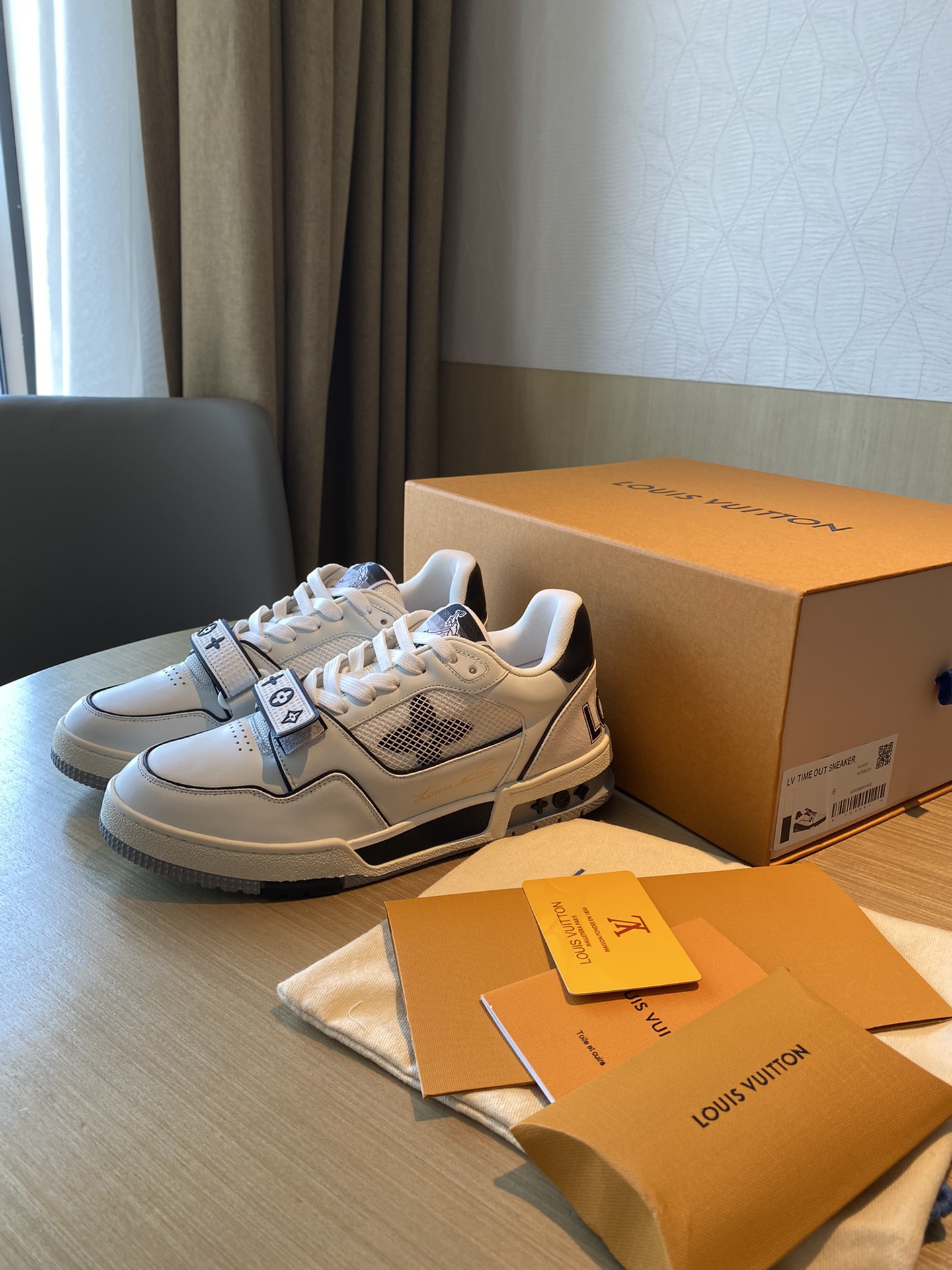 Louis Vuitton LV TRAINERS SNEAKER 9 - vstockx