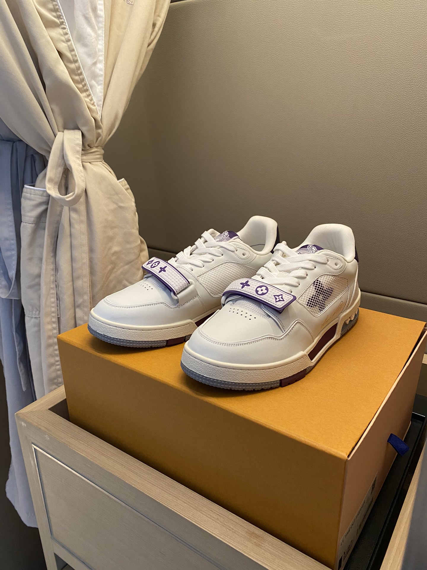 Louis Vuitton LV TRAINERS SNEAKER 9 - vstockx