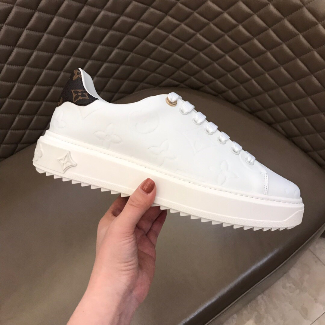Louis Vuitton Low Top sneaker 54 - vstockx