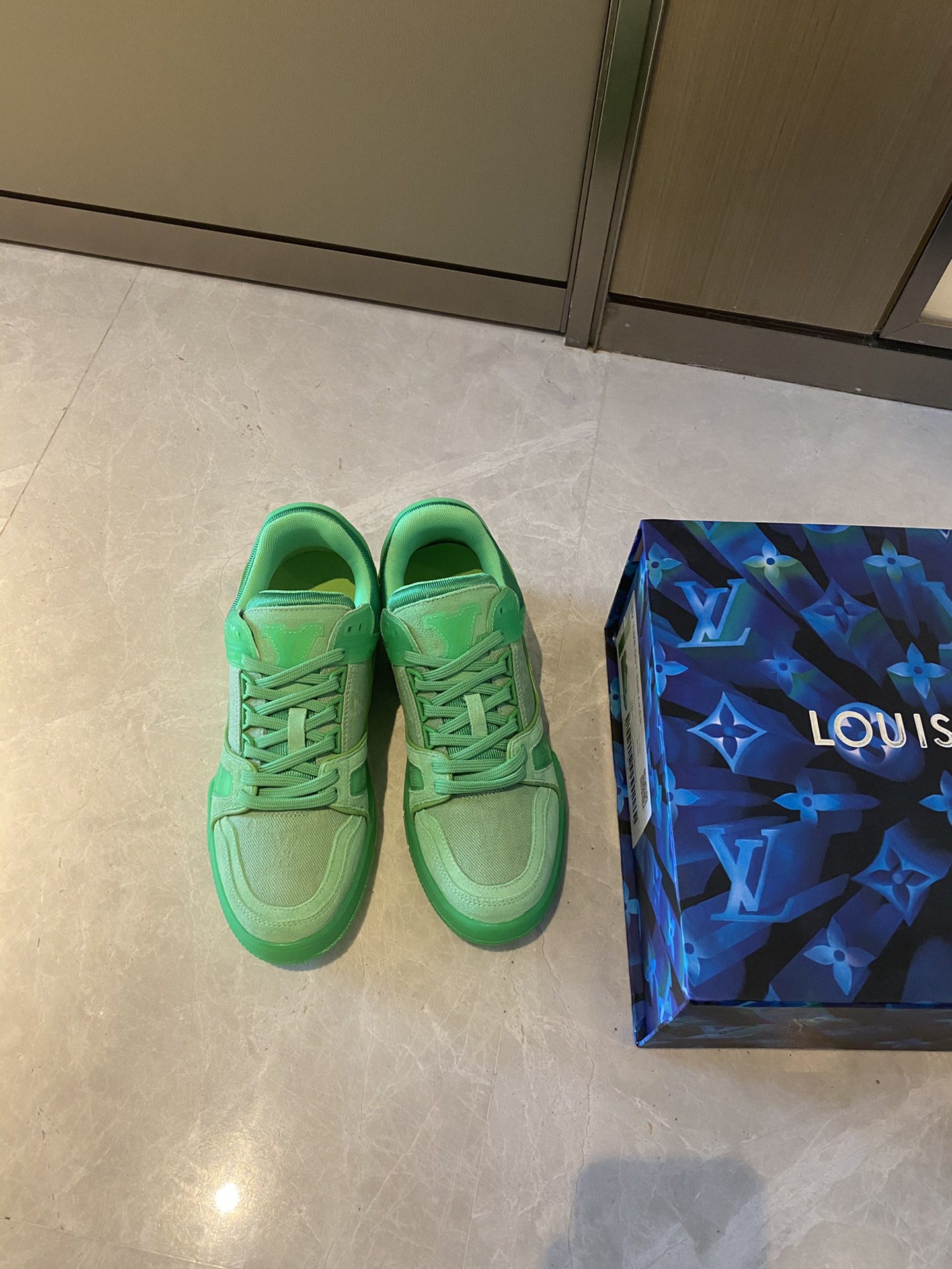 Louis Vuitton LV TRAINERS SNEAKER 9 - vstockx