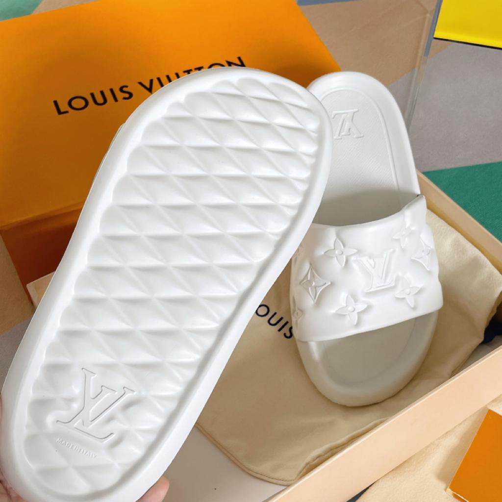 Louis Vuitton Waterfront sandals white - vstockx