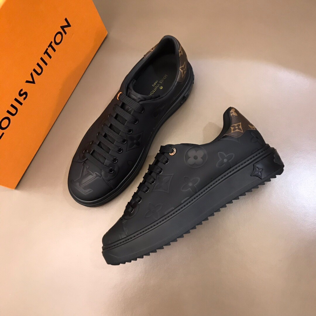 Louis Vuitton Low Top sneaker 53 - vstockx