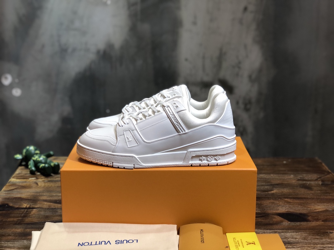Louis Vuitton Trainer Sneakers 50 - vstockx