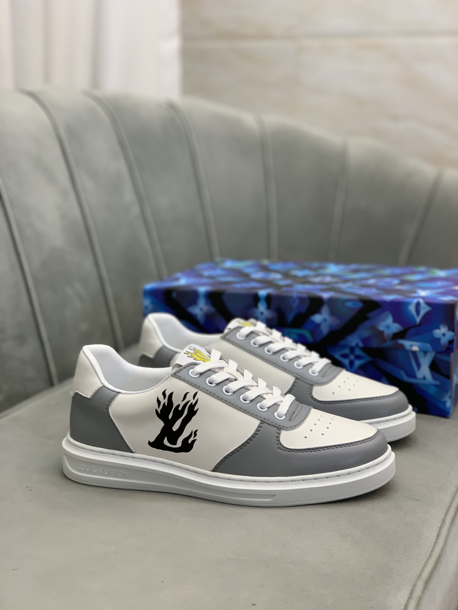 Louis Vuitton Low Top sneaker 6 - vstockx