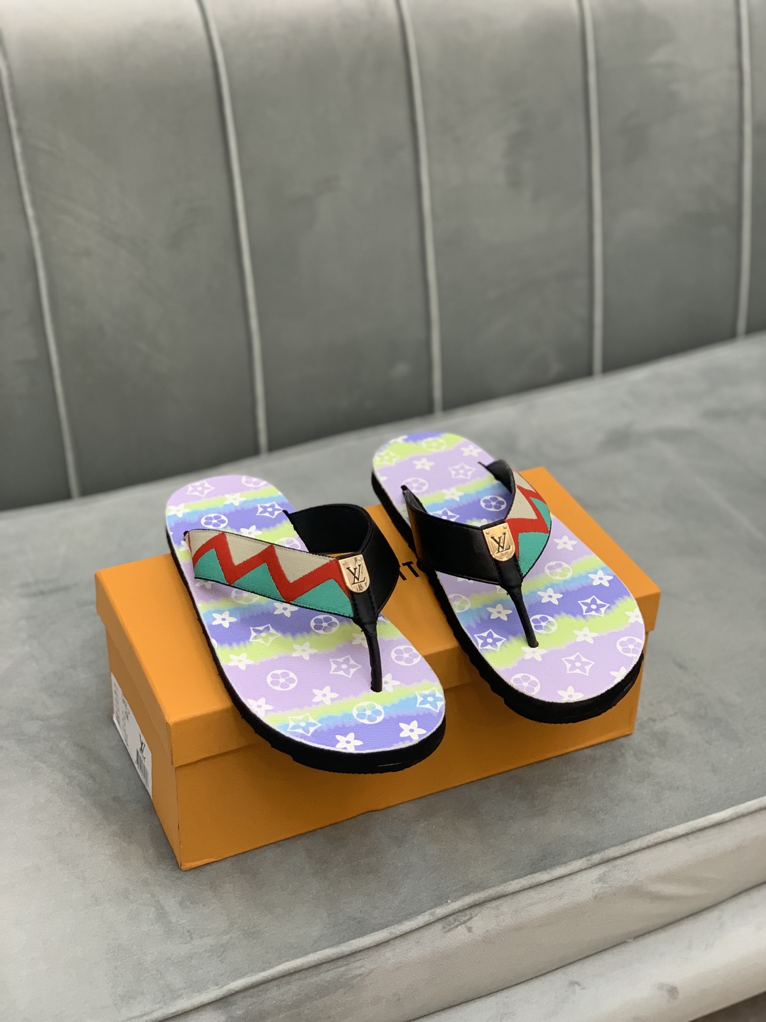 Louis Vuitton Slipper 42 - vstockx