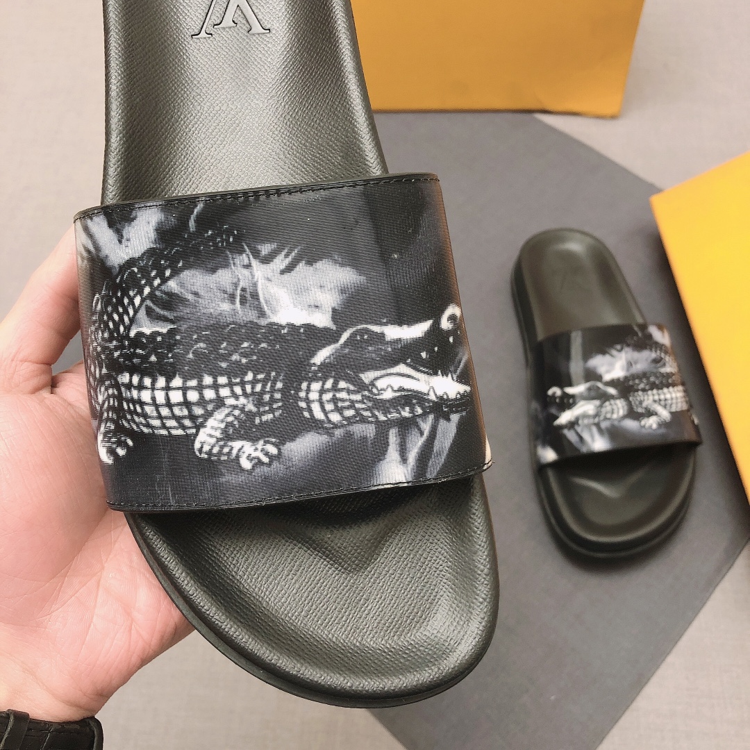 Louis Vuitton Slipper 102 - vstockx