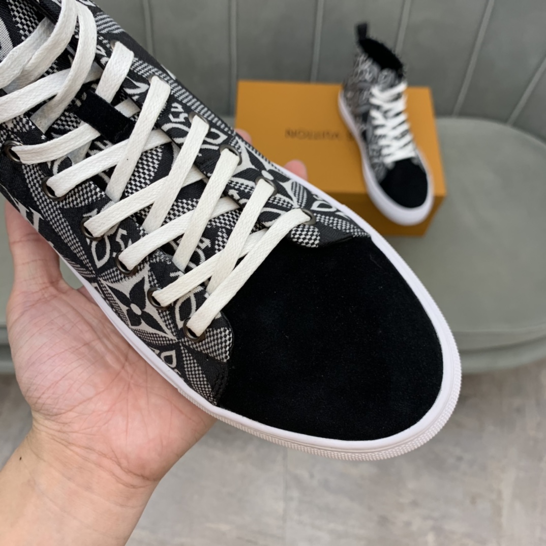 Louis Vuitton High Top sneaker 10 - vstockx