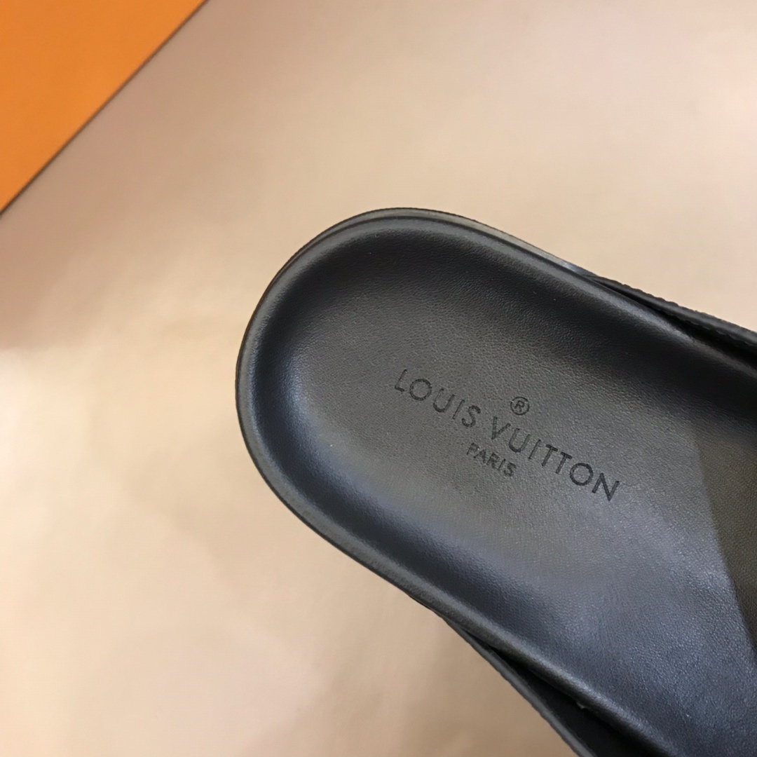 Louis Vuitton Slipper 48 - vstockx