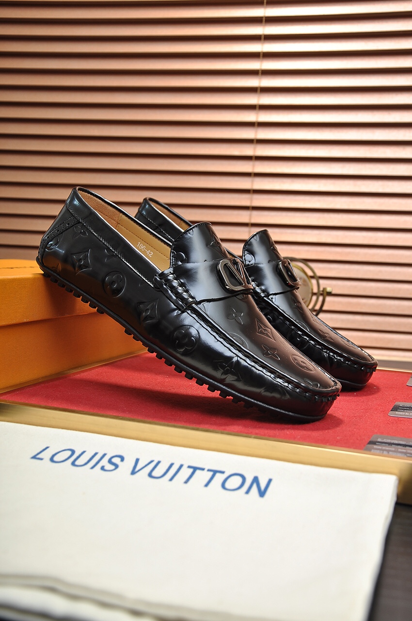 Louis Vuitton Leather Boots 53 - vstockx