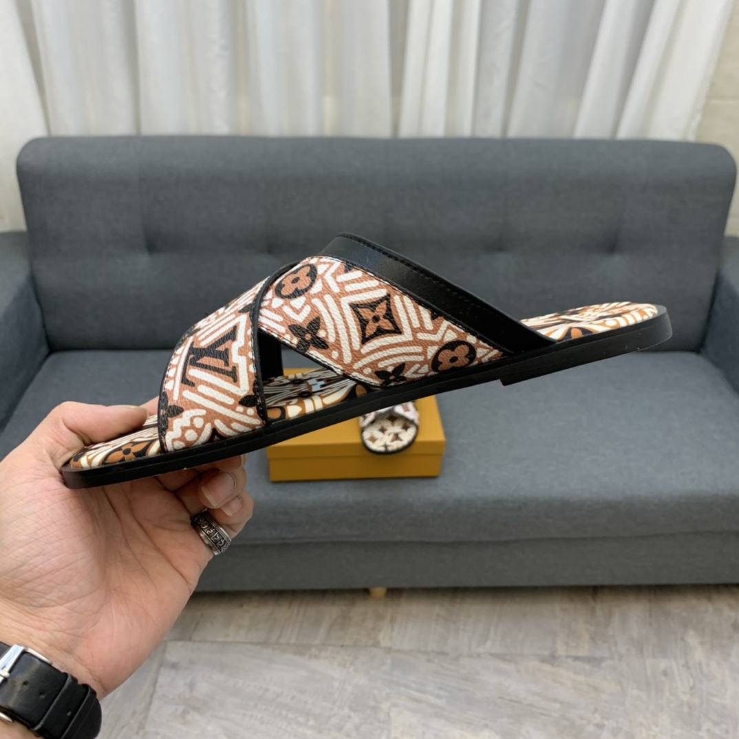 Louis Vuitton Slipper 127 - vstockx