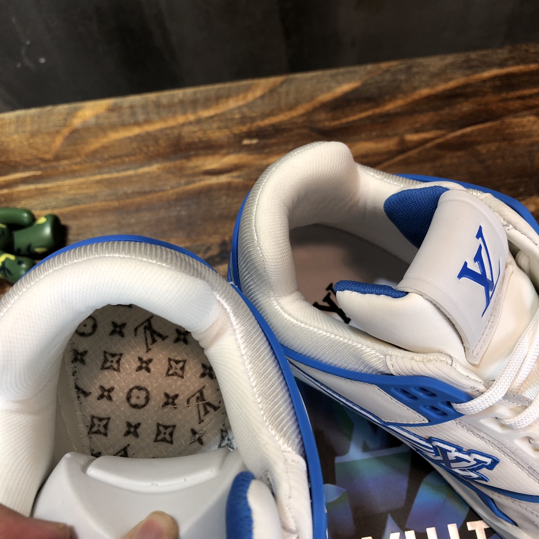 Louis Vuitton Trainer Sneakers 10 - vstockx