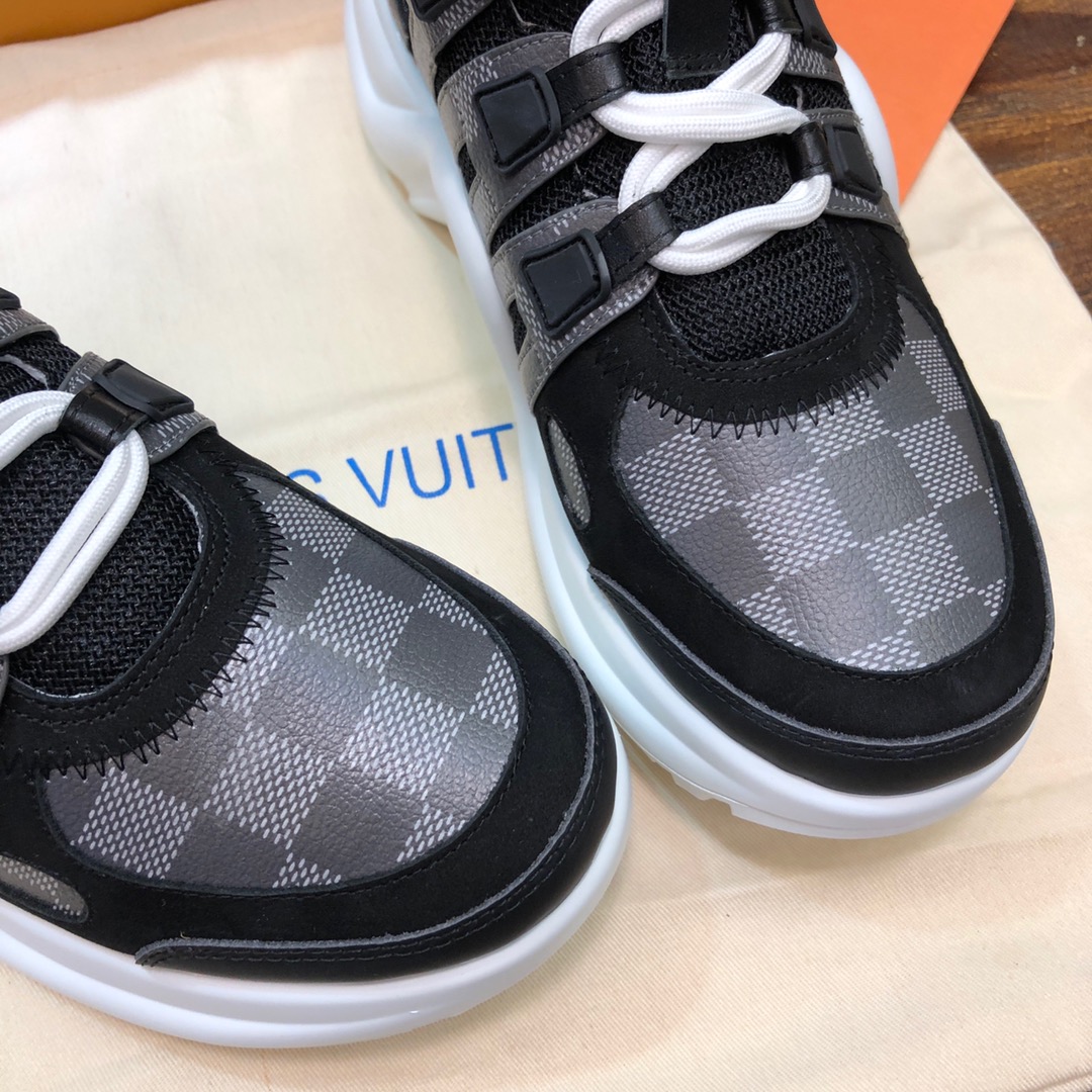 Louis Vuitton Archlight 18 - vstockx
