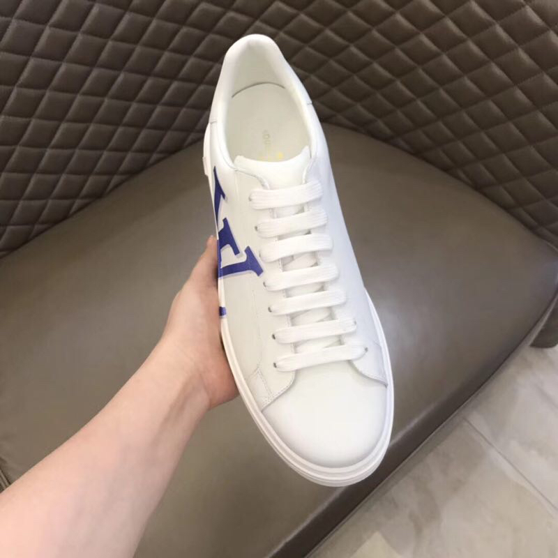 Louis Vuitton Low Top sneaker 21 - vstockx
