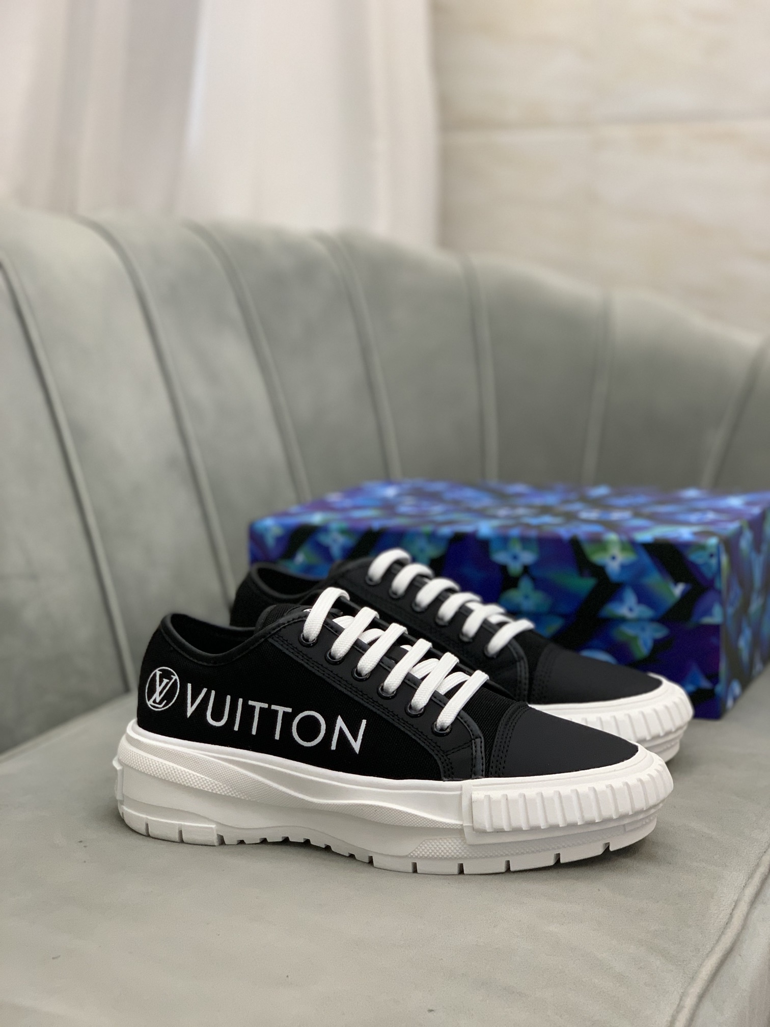 Louis Vuitton Squad sneaker 4 - vstockx