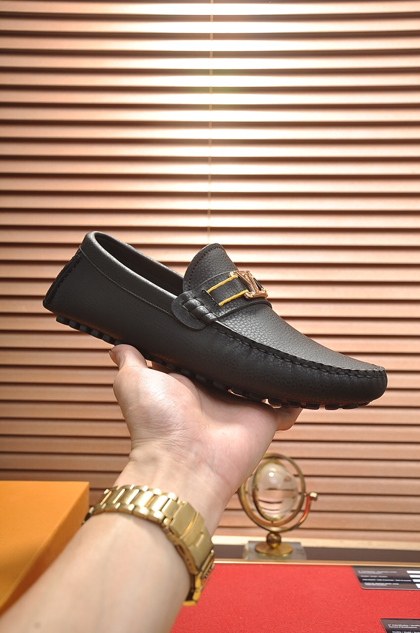 Louis Vuitton Leather Boots 23 - vstockx