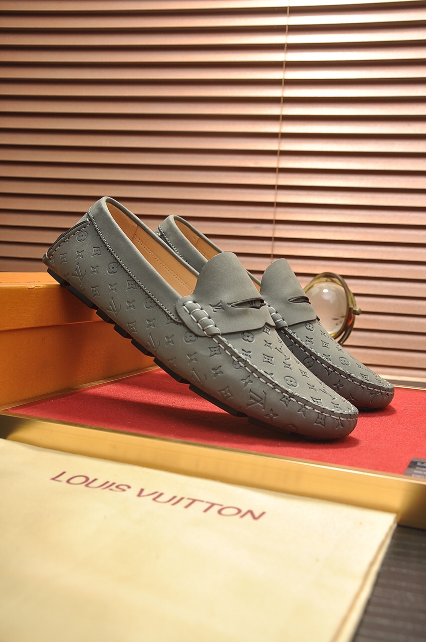 Louis Vuitton Leather Boots 25 - vstockx