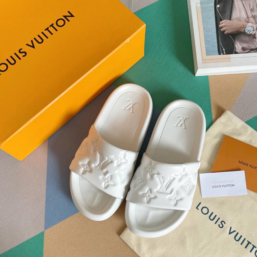 Louis Vuitton Waterfront sandals white - vstockx
