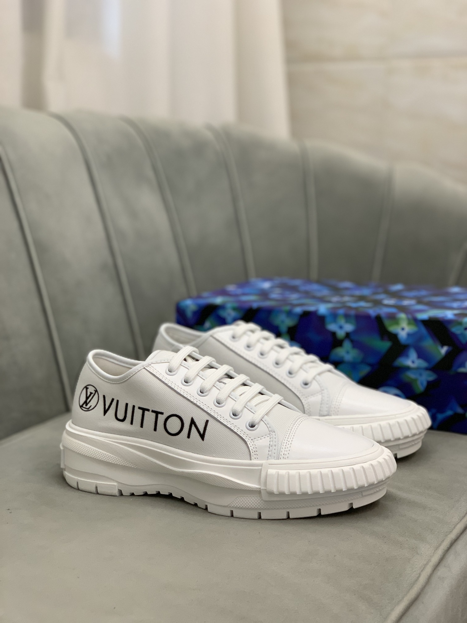 Louis Vuitton Squad sneaker 1 - vstockx