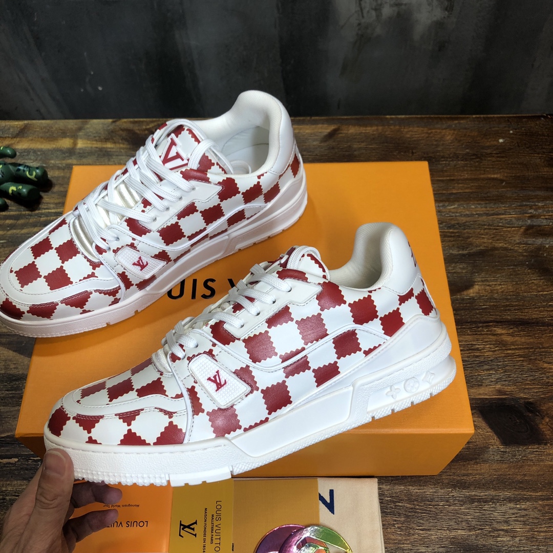 Louis Vuitton Trainer Sneakers 53 - vstockx