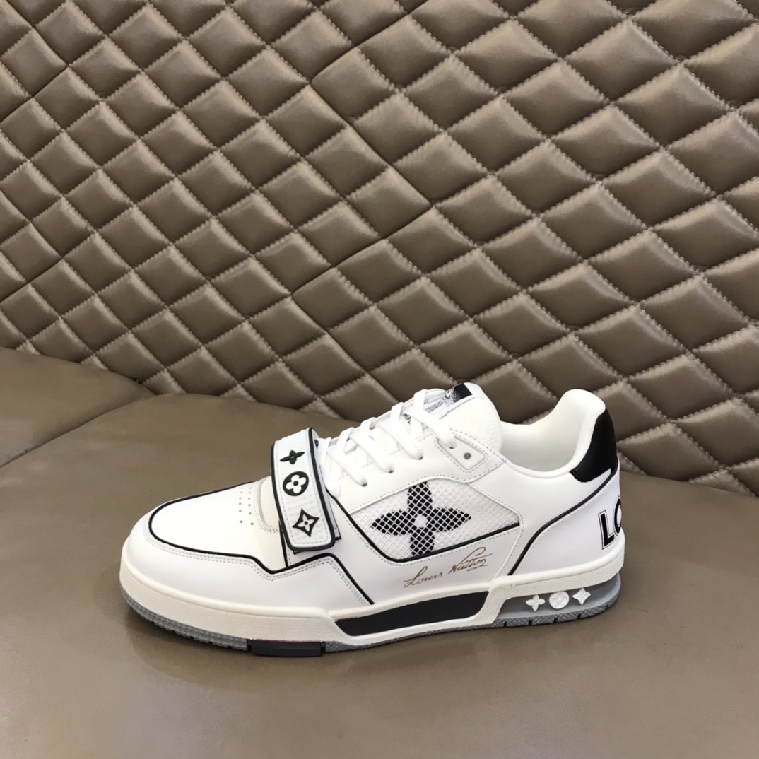Louis Vuitton Trainer Sneakers 3 - vstockx